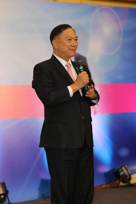 Adul_Saengsingkaew5_resize.JPG