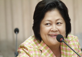 นางผุสดี เสริมใหม่